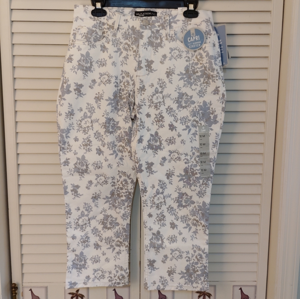 Lee Women's White Capris with Gray Floral Print